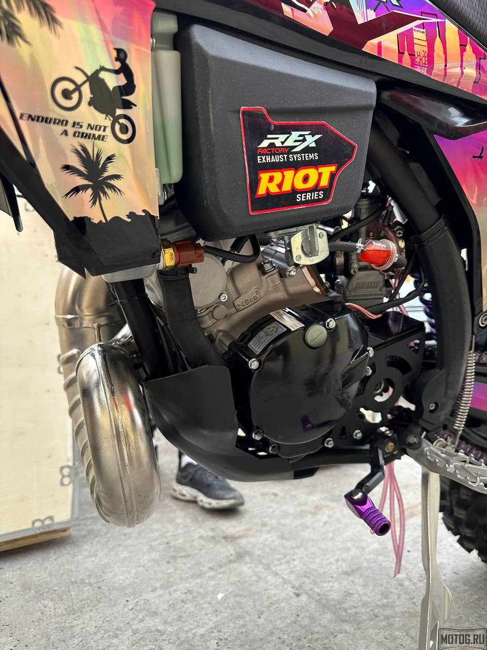 Купить эндуро мотоцикл REX FURY 2T — кроссовый мотоцикл 2Т с доставкой